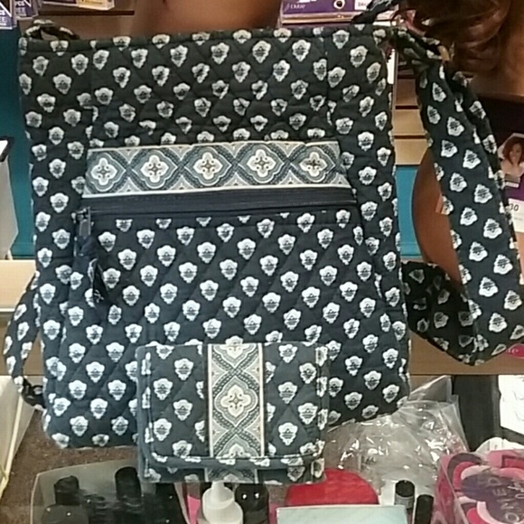 Vera Bradley pocketbooks with matching wallets - Picture 6 of 6